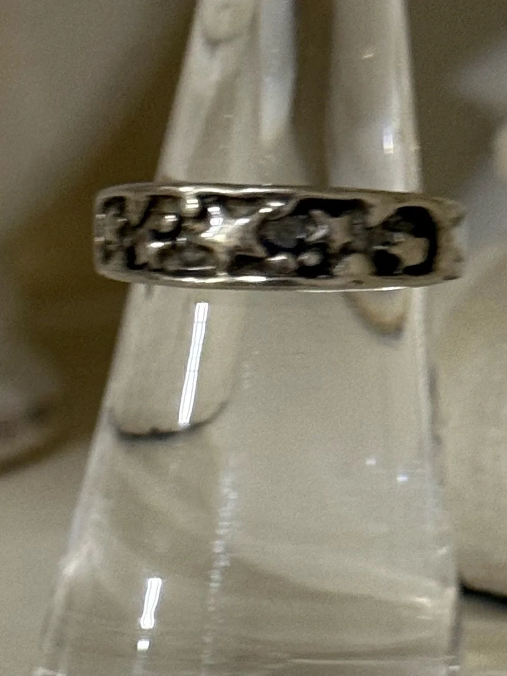 Etched Star Silver Tone Ring -Size 6